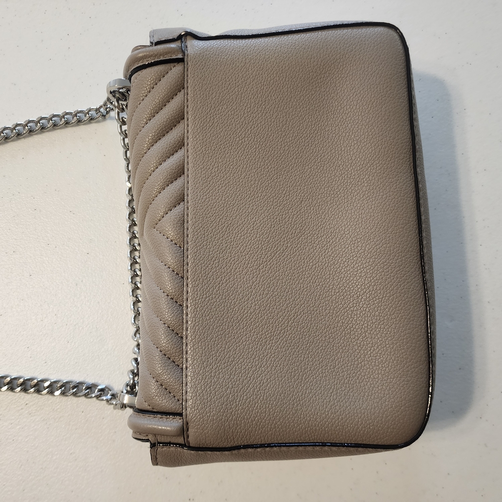 Victoria's Secret Gray Quilted Shoulder Bag with Silver Chain - Picture 2 of 12